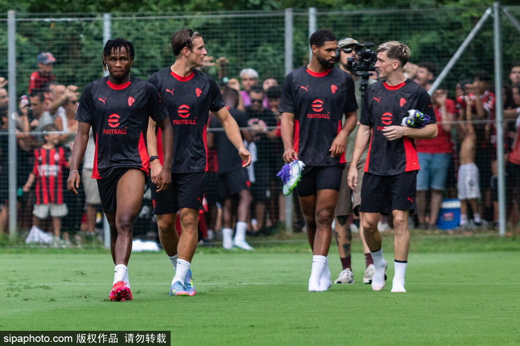 从机场到赛 从机场到赛