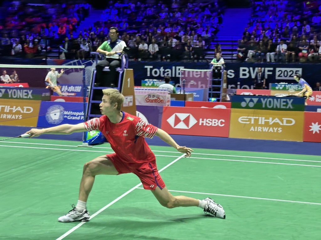 添了戏剧性 添了戏剧性