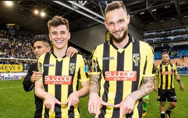 添了悬念 添了悬念