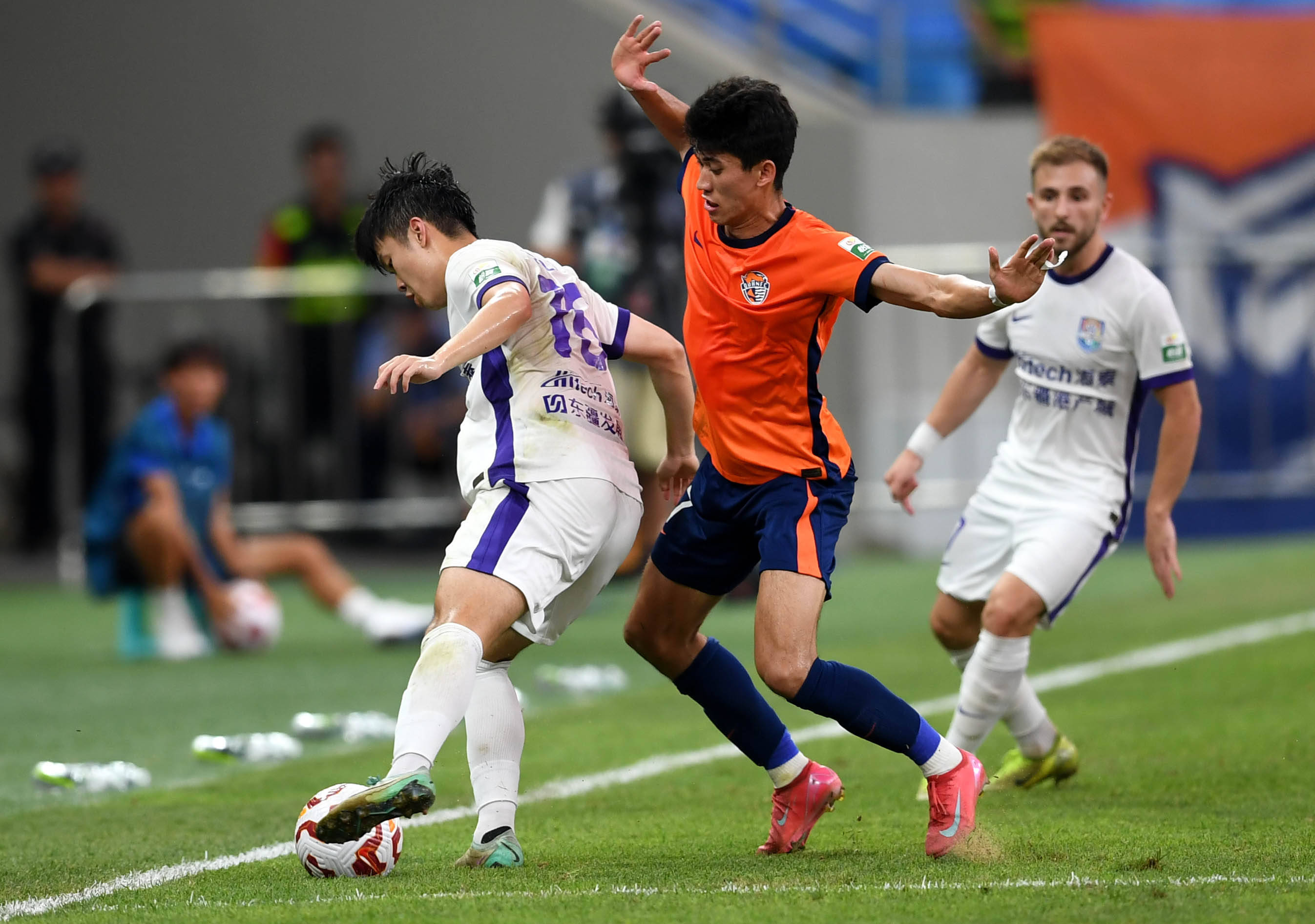 尤其是在面 尤其是在面