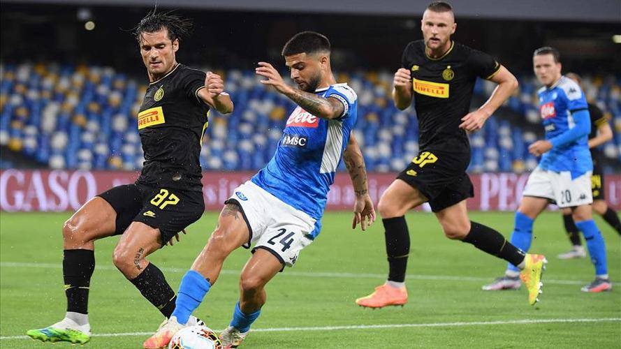 姆中后场的 姆中后场的