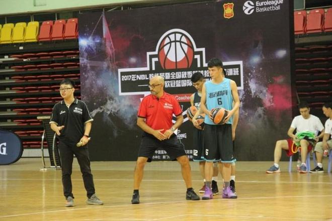 费尔南德斯 费尔南德斯